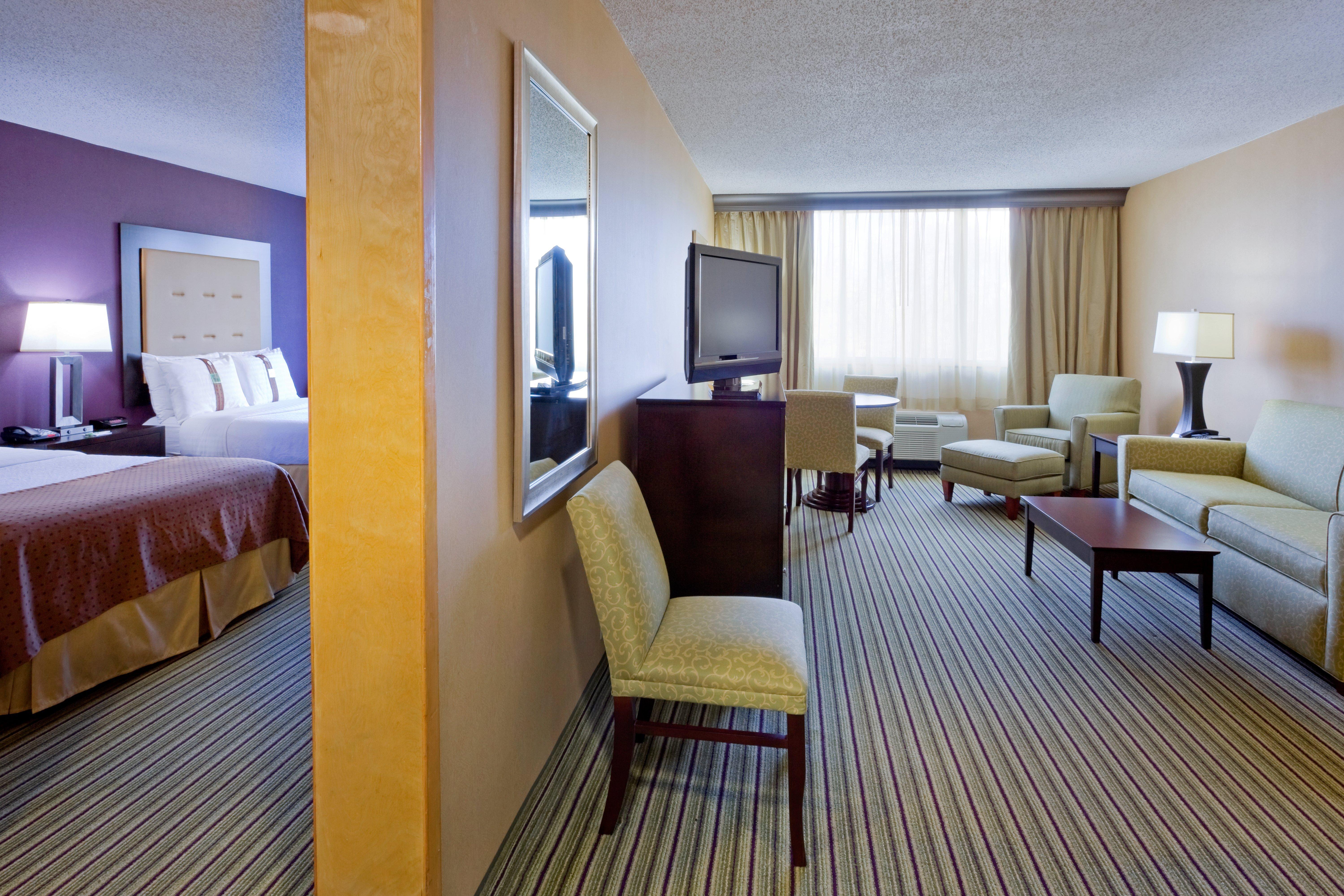 Holiday Inn & Suites Parsippany Fairfield, An Ihg Hotel Εξωτερικό φωτογραφία